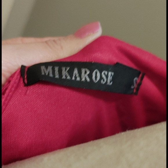 Red dress - Picture 8 of 9